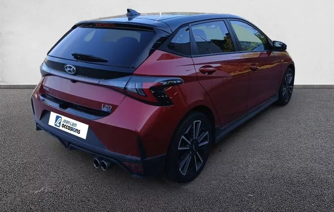 HYUNDAI I20 1.0 T-GDi 100 DCT-7 Hybrid 48V N Line Creative extérieur trois quart arrière droit 13797