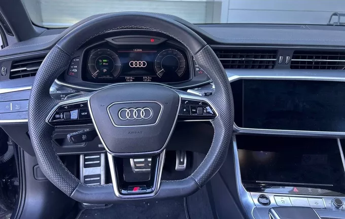 AUDI A6 Avant 55 TFSIe 367 ch S tronic 7 Quattro Competition photo 12 2130989