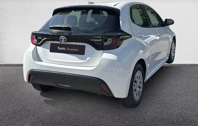 TOYOTA YARIS Hybride 116h Dynamic extérieur trois quart arrière droit 1103411