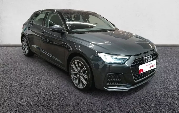 AUDI A1 Sportback 25 TFSI 95 ch S tronic 7 Design extérieur trois quart avant droit 2125102