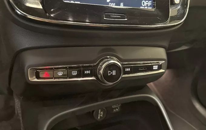 VOLVO XC40 T4 Recharge 129+82 ch DCT7 Inscription Business photo 14 213067