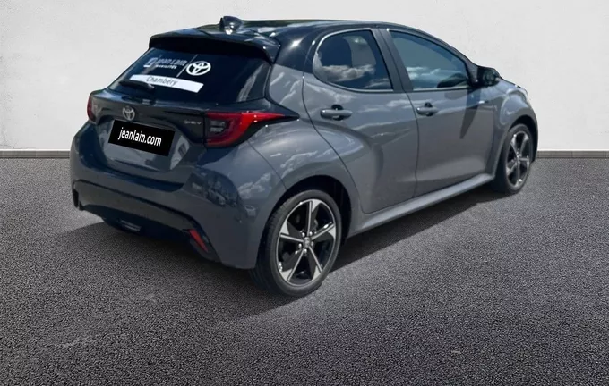 TOYOTA YARIS Hybride 130h Collection extérieur trois quart arrière droit 159298