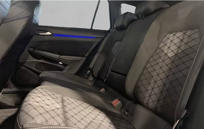 VOLKSWAGEN GOLF SW 1.5 eTSI EVO2 150 DSG7 R-Line extérieur arrière 2129104