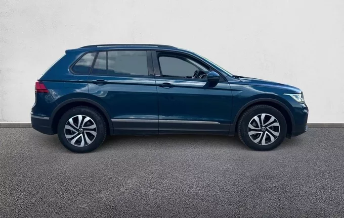 VOLKSWAGEN TIGUAN 2.0 TDI 150ch DSG7 Life extérieur côté droit 946231