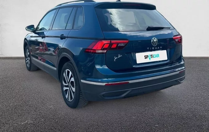 VOLKSWAGEN TIGUAN 2.0 TDI 150ch DSG7 Life extérieur trois quart arrière gauche 946231