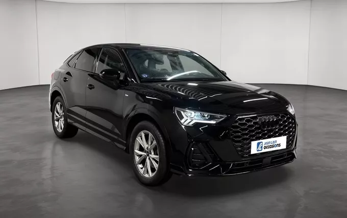 AUDI Q3 Sportback 35 TFSI 150 ch S tronic 7 S line extérieur trois quart avant droit 2133270