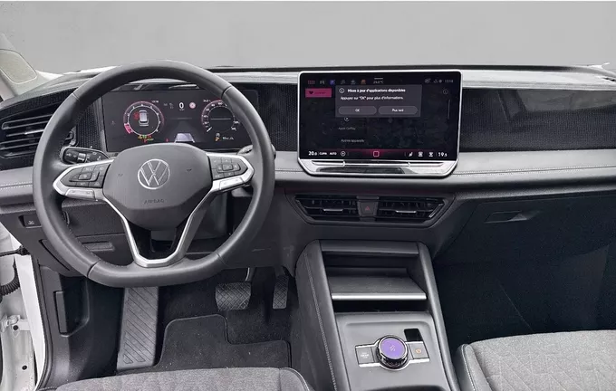VOLKSWAGEN TIGUAN 1.5 eTSI 130ch DSG7 VW Edition extérieur trois quart avant droit 2128580