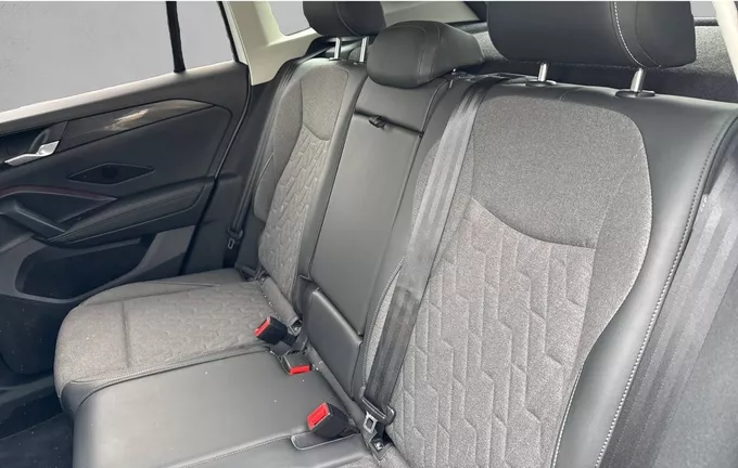VOLKSWAGEN TIGUAN 1.5 eTSI 130ch DSG7 VW Edition extérieur arrière 2128580