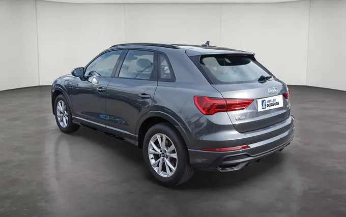 AUDI Q3 45 TFSIe 245 ch S tronic 6 S line extérieur trois quart arrière gauche 2132075