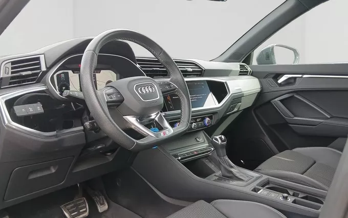 AUDI Q3 45 TFSIe 245 ch S tronic 6 S line photo 15 2132075