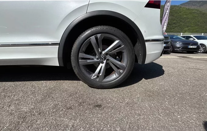 VOLKSWAGEN TIGUAN 1.5 TSI 150ch DSG7 R-Line photo 12 2127006