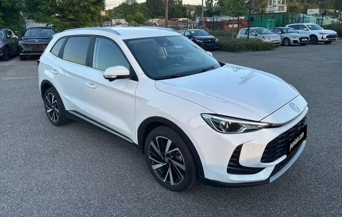 MG ZS 1.5 L Hybrid+ 197 ch Luxury photo 21 8820