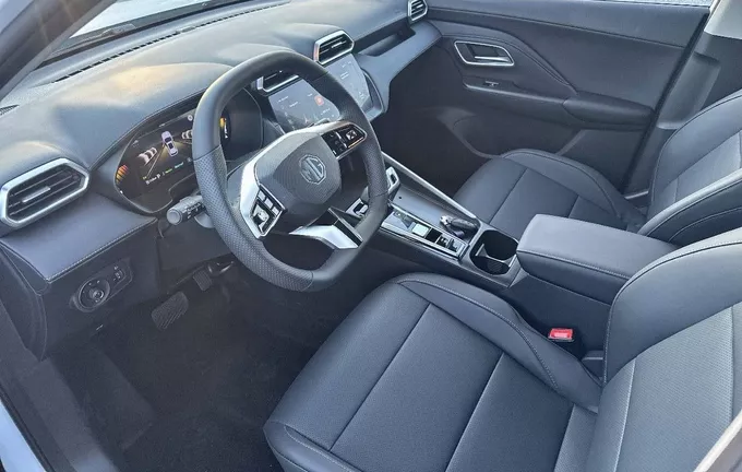 MG ZS 1.5 L Hybrid+ 197 ch Luxury photo 27 8820
