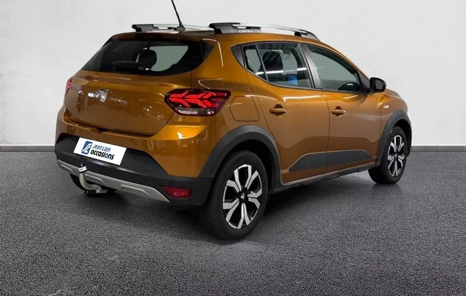 DACIA SANDERO TCe 90 - 22 extérieur trois quart arrière droit 2130586