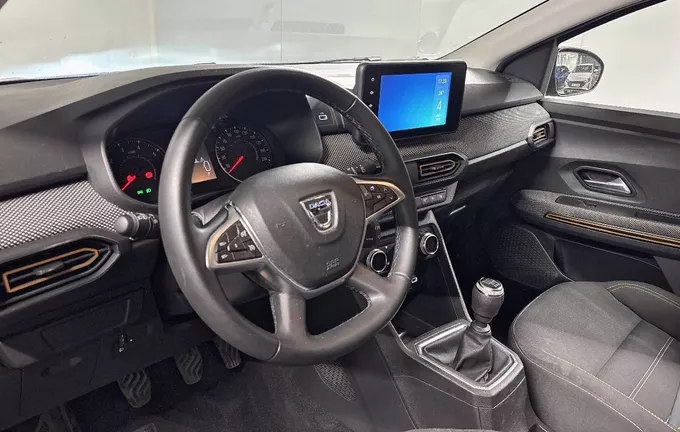 DACIA SANDERO TCe 90 - 22 photo 11 2130586