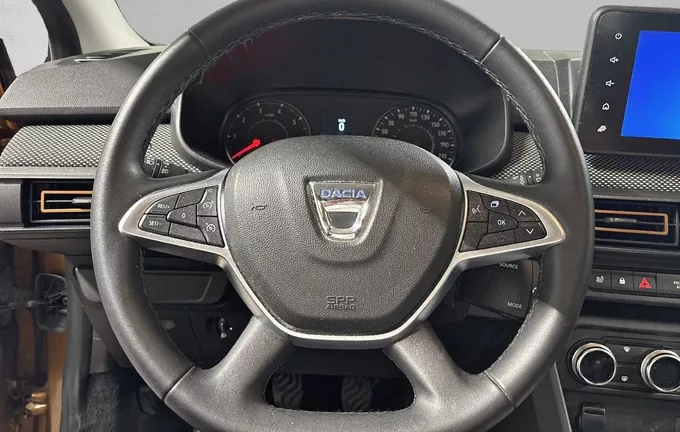 DACIA SANDERO TCe 90 - 22 photo 12 2130586