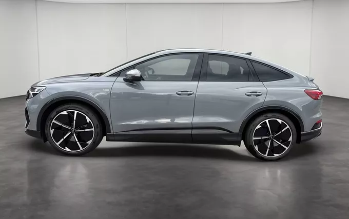 AUDI Q4 E-TRON Sportback 55 340 ch 82 kWh quattro S line extérieur côté gauche 2131984