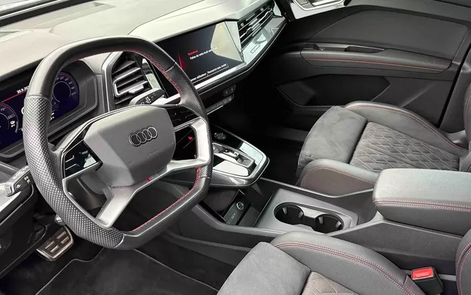AUDI Q4 E-TRON Sportback 55 340 ch 82 kWh quattro S line photo 18 2131984