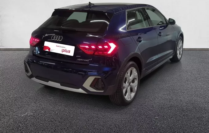 AUDI A1 Allstreet 30 TFSI 110 ch S tronic 7 Avus extérieur trois quart arrière droit 2128901