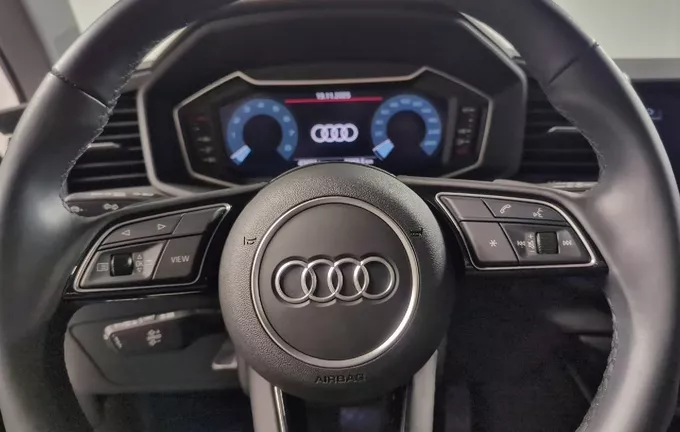 AUDI A1 Allstreet 30 TFSI 110 ch S tronic 7 Avus photo 13 2128901