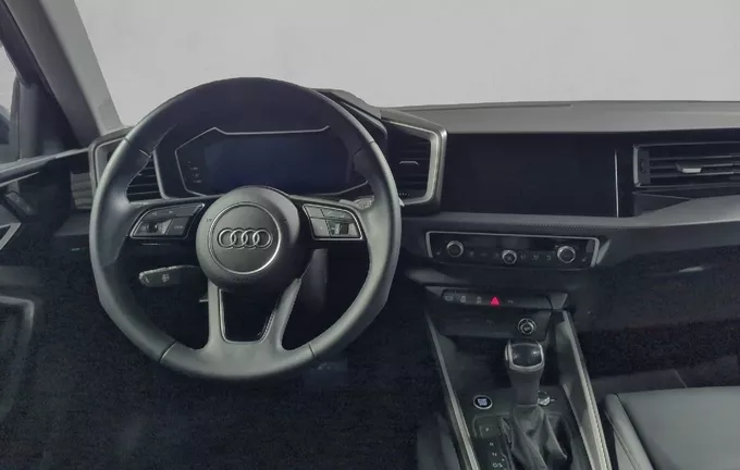 AUDI A1 Allstreet 30 TFSI 110 ch S tronic 7 Avus photo 18 2128901
