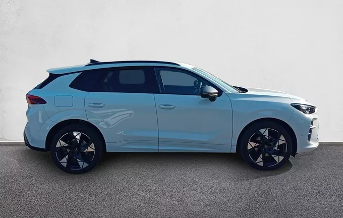 CUPRA TERRAMAR 1.5 eTSI Hybrid 150 ch DSG7 V extérieur côté droit 0460