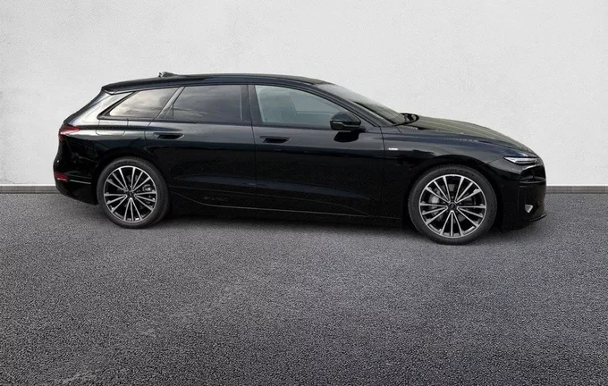 AUDI A6 E-TRON Avant Performance 367 ch 100 kWh S line extérieur côté droit 9583
