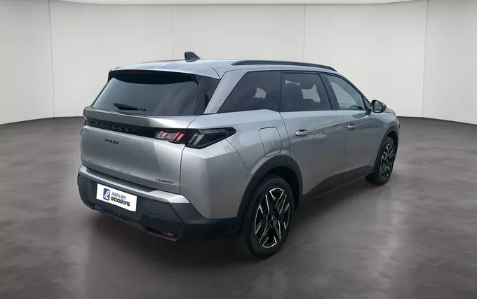 PEUGEOT 5008 Hybrid 136 e-DCS6 Allure extérieur trois quart arrière droit 944993