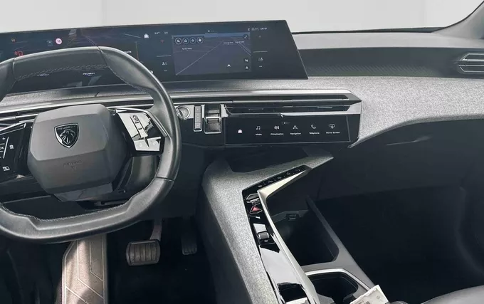 PEUGEOT 5008 Hybrid 136 e-DCS6 Allure photo 15 944993