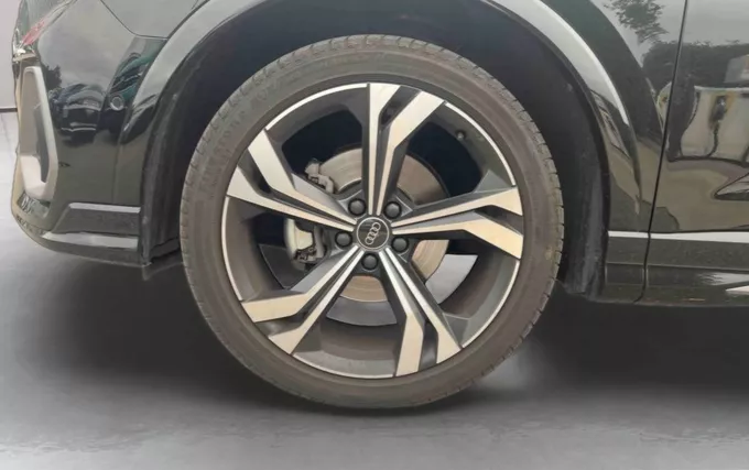 AUDI Q3 35 TFSI 150 ch S tronic 7 S line plus photo 9 2132761