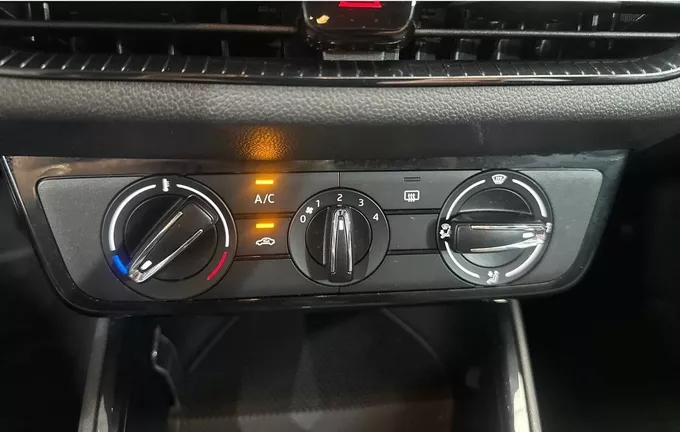 SKODA FABIA 1.0 TSI 95 ch EVO 2 BVM5 Selection photo 17 2130666