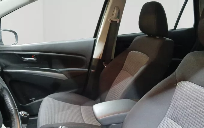 SUZUKI S-CROSS 1.4 Boosterjet Allgrip Hybrid Privilège photo 18 14143