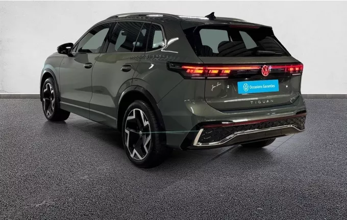 VOLKSWAGEN TIGUAN 1.5 eTSI 150ch DSG7 R-Line Edition extérieur trois quart arrière gauche 2130464