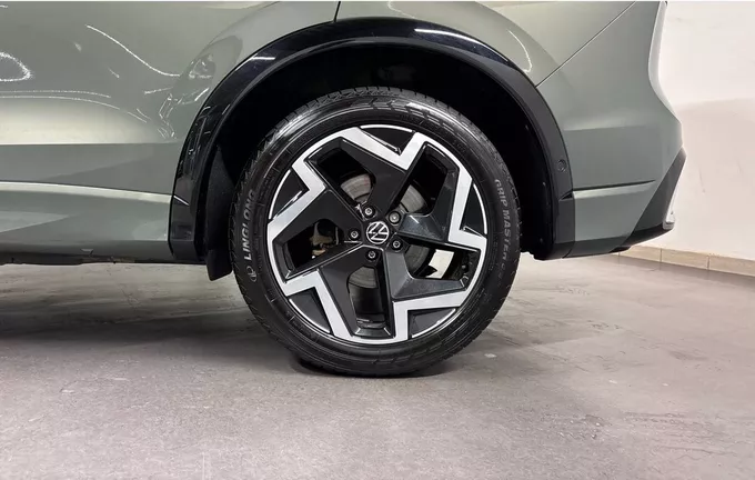 VOLKSWAGEN TIGUAN 1.5 eTSI 150ch DSG7 R-Line Edition photo 10 2130464