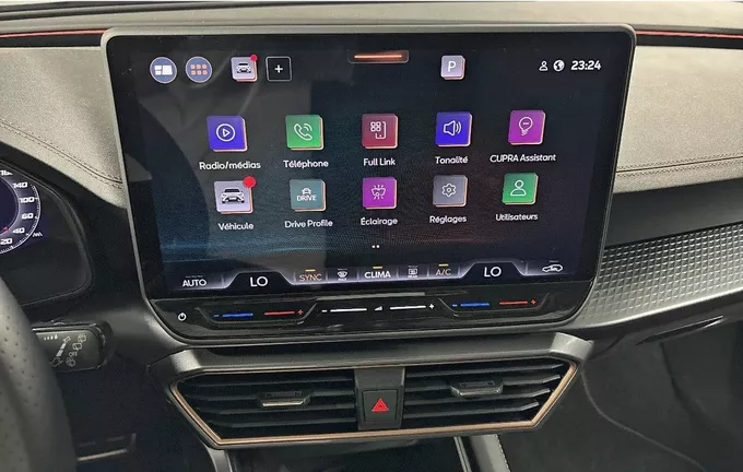 CUPRA FORMENTOR 1.5 eTSI Hybrid 150 ch DSG7 V photo 17 2130465