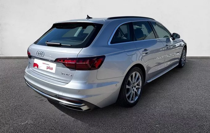 AUDI A4 Avant 35 TFSI 150 S tronic 7 Business Executive extérieur trois quart arrière droit 2126942