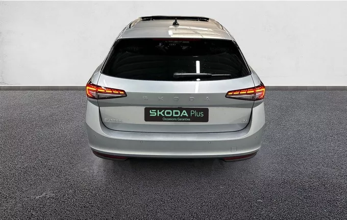 SKODA SUPERB Combi 1.5 TSI 204 ch PHEV DSG6 Selection extérieur côté gauche 2127827
