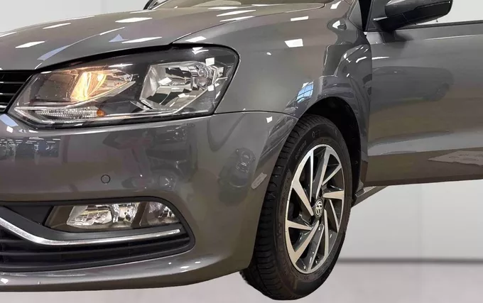VOLKSWAGEN POLO 1.2 TSI 90 BMT Confortline photo 19 213646