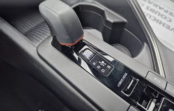 TOYOTA C-HR Hybride 200 Design photo 13 1102749