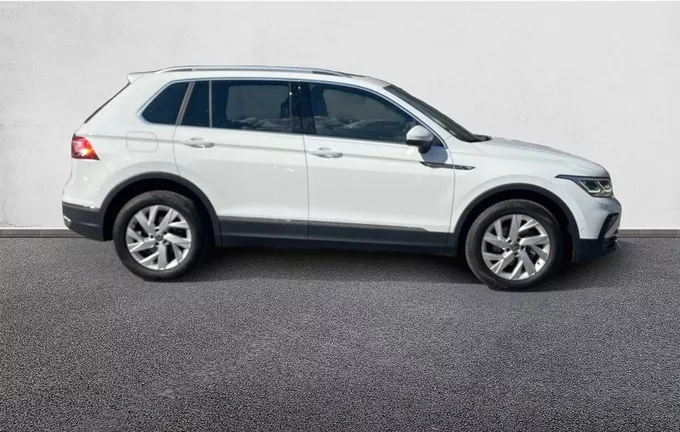 VOLKSWAGEN TIGUAN 2.0 TDI 150ch DSG7 4Motion Elegance Exclusive extérieur côté droit 2130197