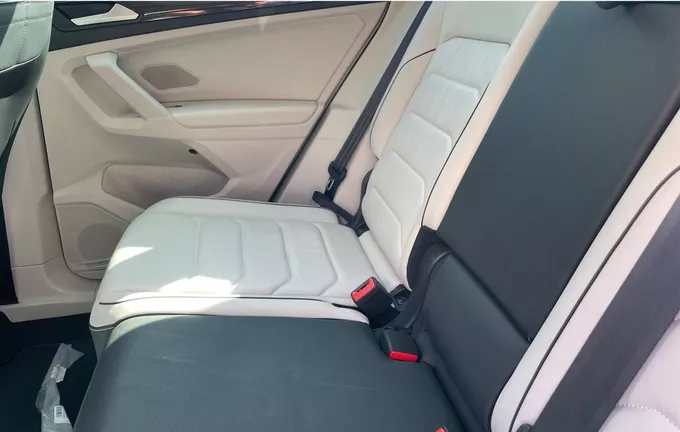 VOLKSWAGEN TIGUAN 2.0 TDI 150ch DSG7 4Motion Elegance Exclusive extérieur arrière 2130197