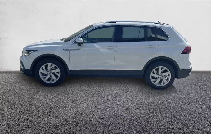 VOLKSWAGEN TIGUAN 2.0 TDI 150ch DSG7 4Motion Elegance Exclusive extérieur trois quart arrière gauche 2130197