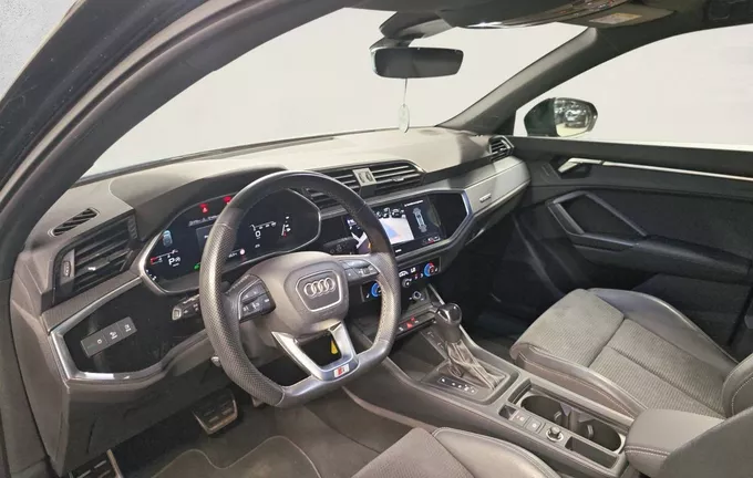 AUDI Q3 Sportback 40 TDI 200 ch S tronic 7 Quattro S Edition photo 11 2130081