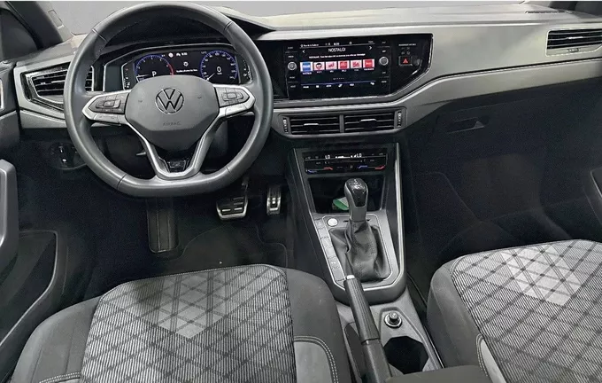 VOLKSWAGEN TAIGO 1.0 TSI 116 DSG7 R-Line Edition extérieur trois quart avant droit 2126454