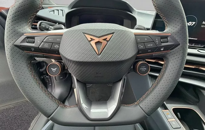 CUPRA TERRAMAR 1.5 eTSI Hybrid 150 ch DSG7 V photo 12 3030