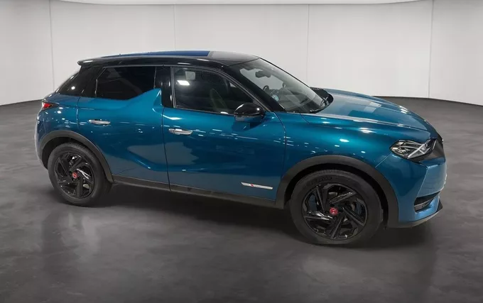 DS DS3 Crossback PureTech 130 EAT8 Performance Line+ extérieur côté droit 2132102