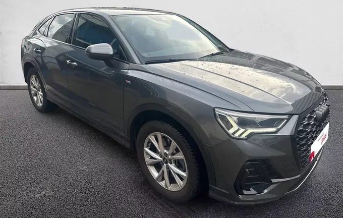AUDI Q3 Sportback 45 TFSIe 245 ch S tronic 6 S line extérieur trois quart avant droit 2125228