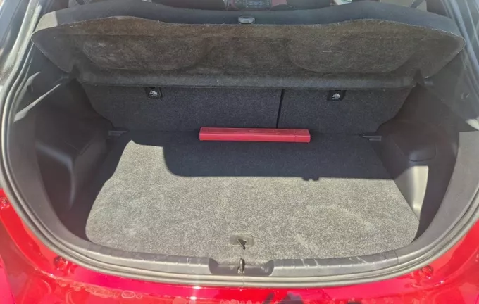 TOYOTA YARIS Hybride 100h Collection photo 10 1103642