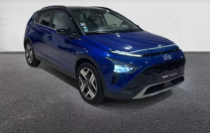 HYUNDAI BAYON 1.0 T-GDi 100 DCT-7 Hybrid 48V Executive extérieur trois quart avant droit 13538