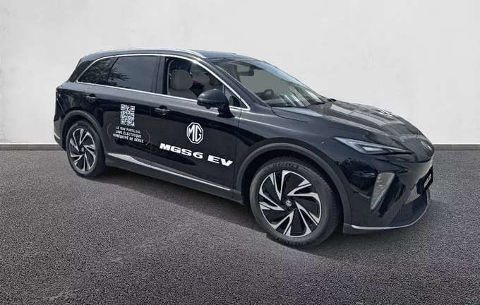MG MGS6 EV 4WD Luxury Dual Motor extérieur trois quart avant droit 7847